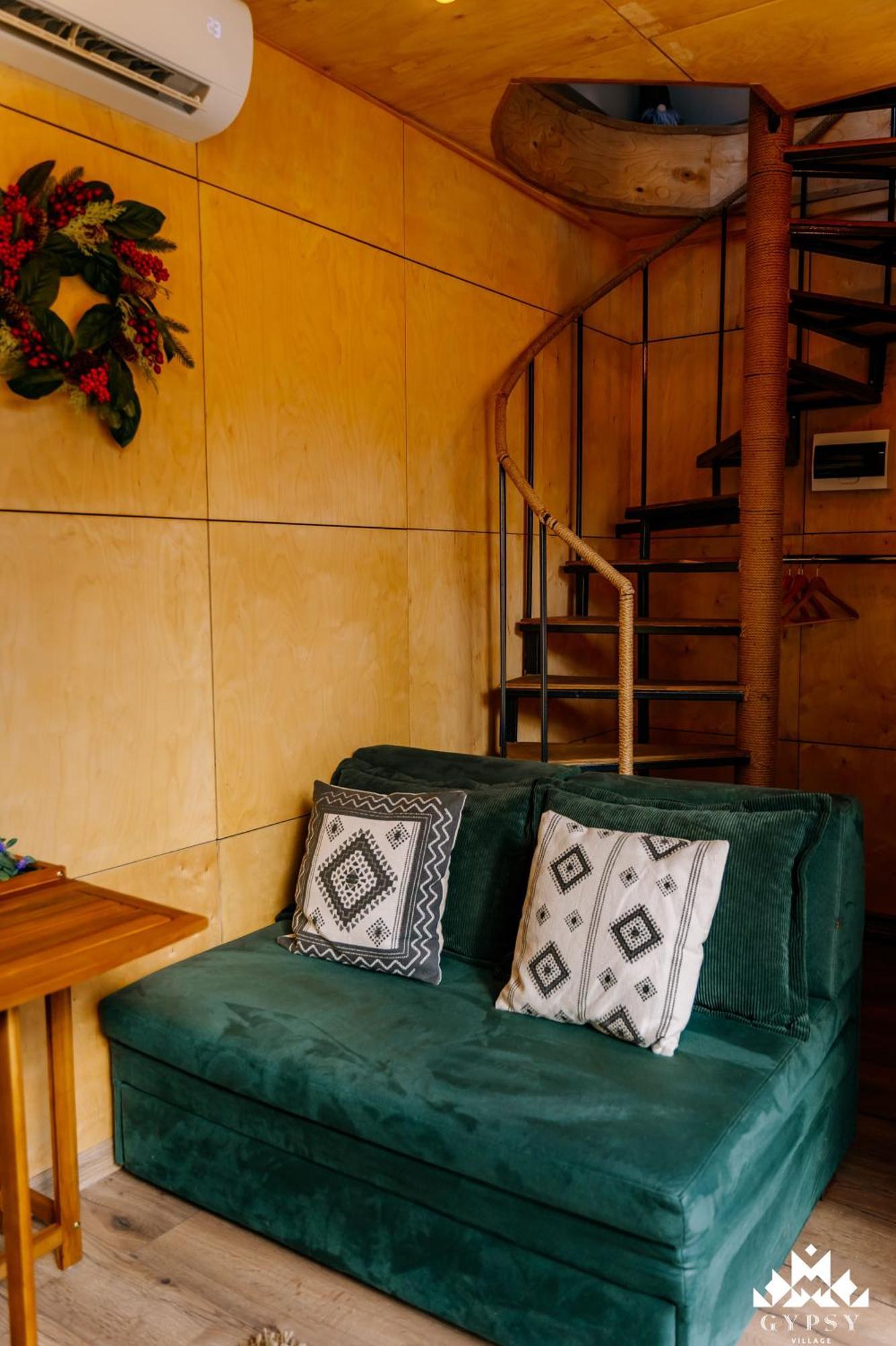 Gipsy Village Park Hotel Asureti Bagian luar foto