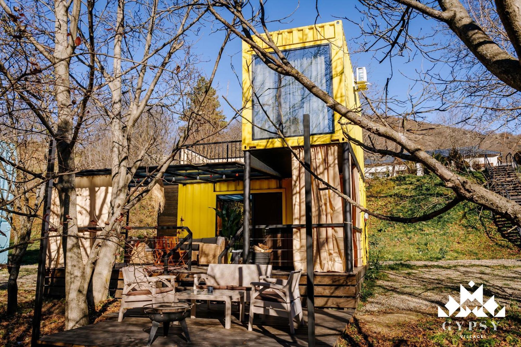 Gipsy Village Park Hotel Asureti Bagian luar foto