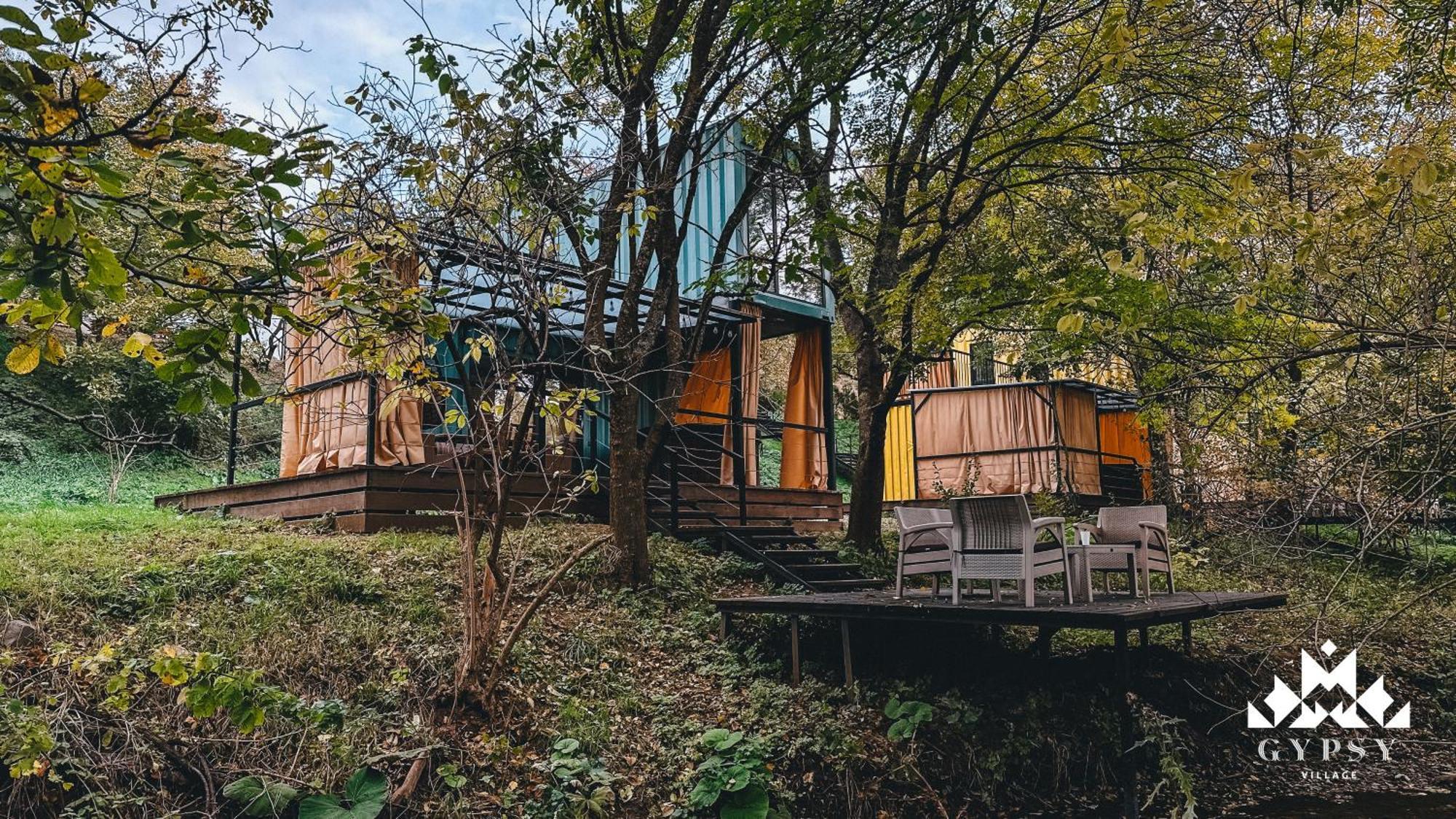 Gipsy Village Park Hotel Asureti Bagian luar foto